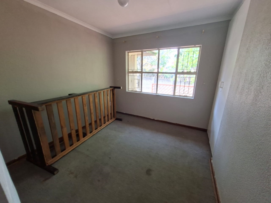 3 Bedroom Property for Sale in Geelhoutpark North West